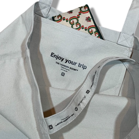 The Laundry Room x MM Big Trip Tote - Picture 2 of 7